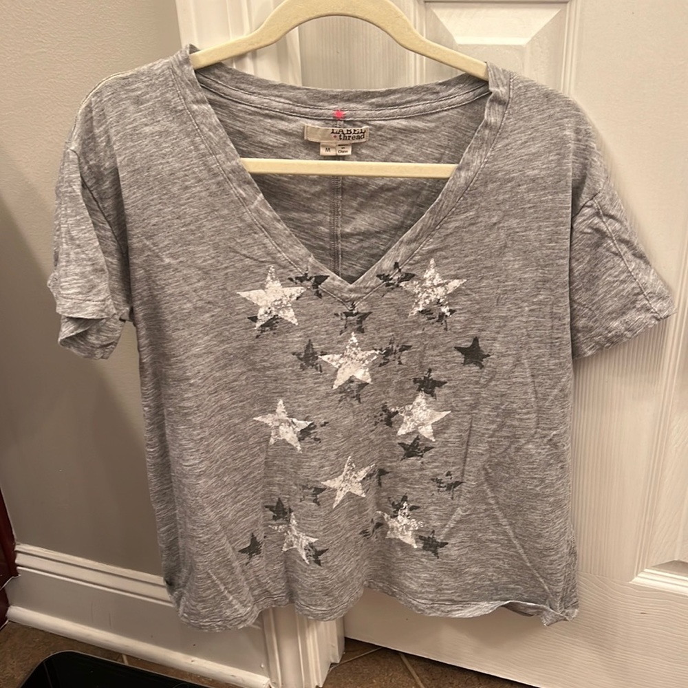 Cute Label & Thread gray tee